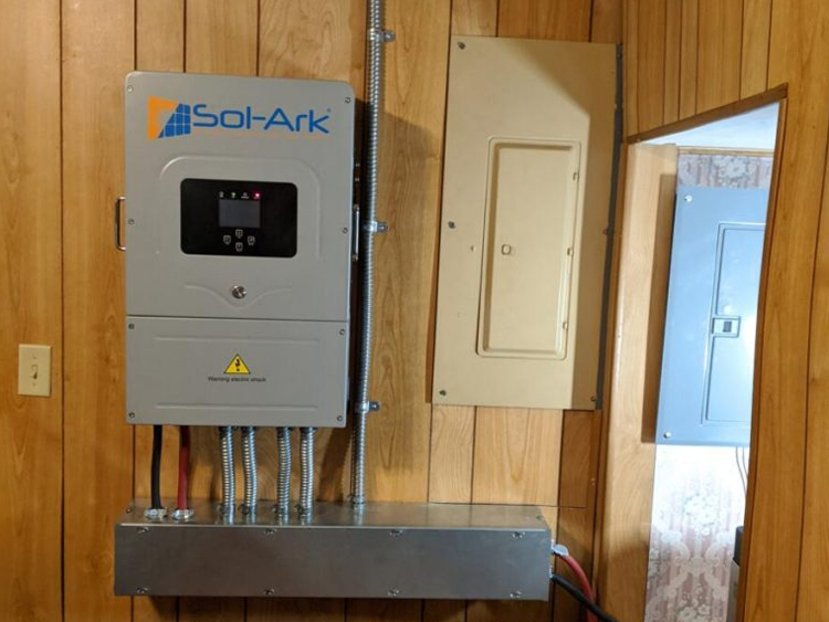 A Guide to Battery Types and Sizes for Off Grid and Grid Tie Solar Energy Storage