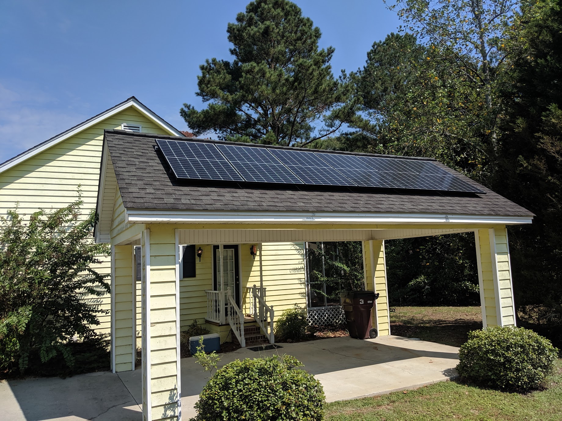 Image 4 - A grid tie system with battery backup made this small home in Moultrie, Georgia NetZero!